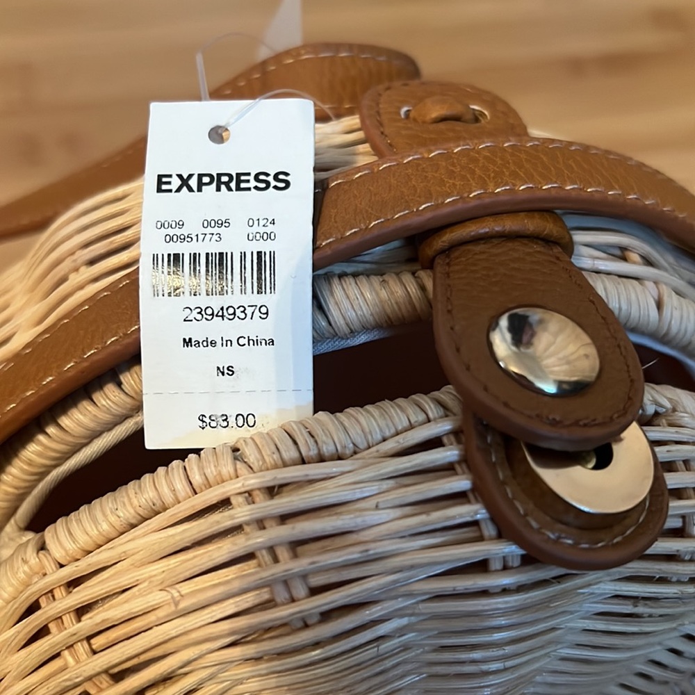 NWT express rattan bag - Picture 6 of 6
